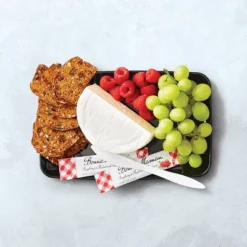 Brie & Fruit Tray