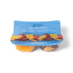 Quick Bites Cheddar Cheese, Dried Sweetened Cranberries & Sea-Salted Roasted Cashews - 4.5oz/3ct - Good & Gather™