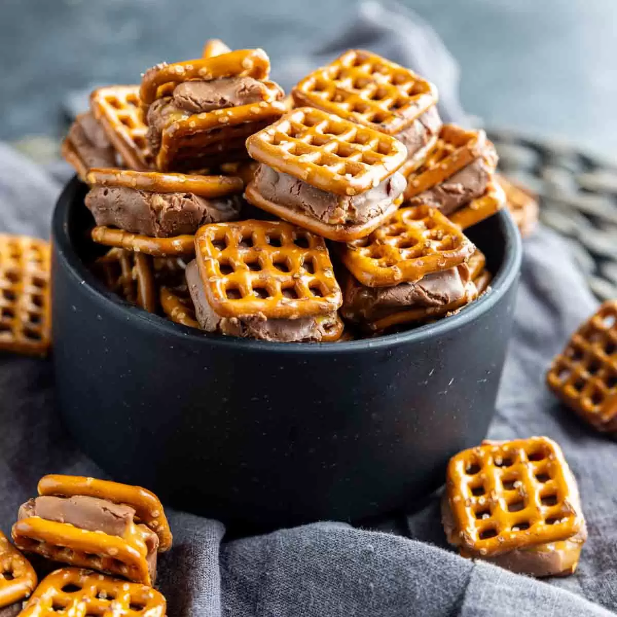 Thrive Maket -Thrive Maket Snickers Pretzel Bites 13